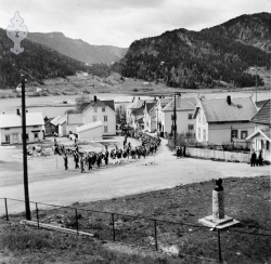 17 mai Kviteseid 1953 - #KvH 08-025 b 