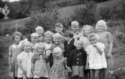 10årsdag 1946 - #KvH 03-041 b 