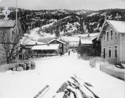  Postk Kviteseidbyen 1910 - KvH 02-061 b