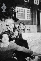 Folkehøgskulen Utsund Elevbilete 1946 47 - #KvH 128 b 