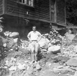 Flaum 1953 Kviteseidbyen - #KvH 02-129 b