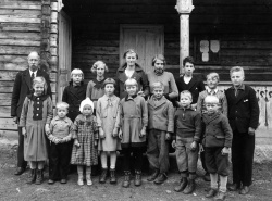 Åsgrend skule våren 1937 - KvH 160 www