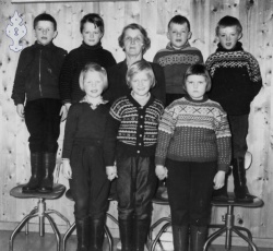 Moen skule 1 kl omlag 1961 - #KvH 022 b