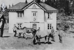 Donstad i Morgedal - #KvH 04-085 b 