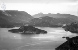 3034 b Frå Kviteseidvatnet mot Strauman ogKviteseid.jpg